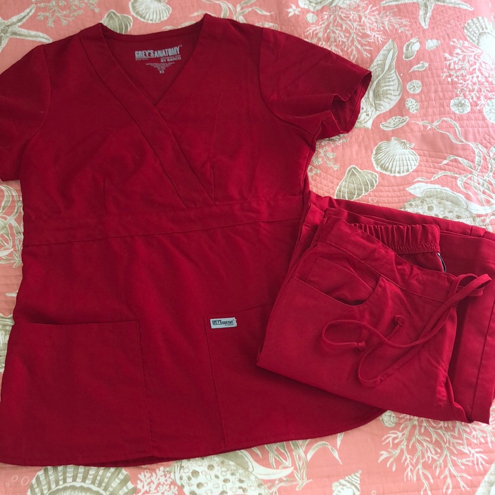 Red greys anatomy scrub set